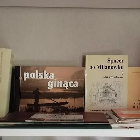 W Domu Z Ogrodem W Milanowku * Milanówek