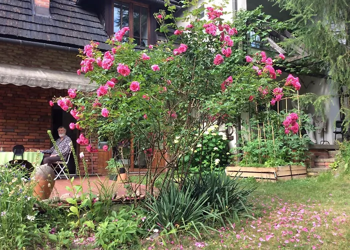 Apartment W Domu Z Ogrodem W Milanowku Milanowek